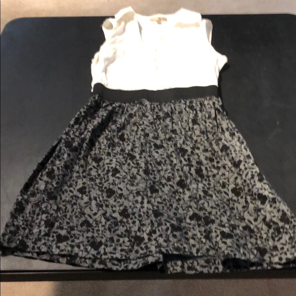 Black and white dress